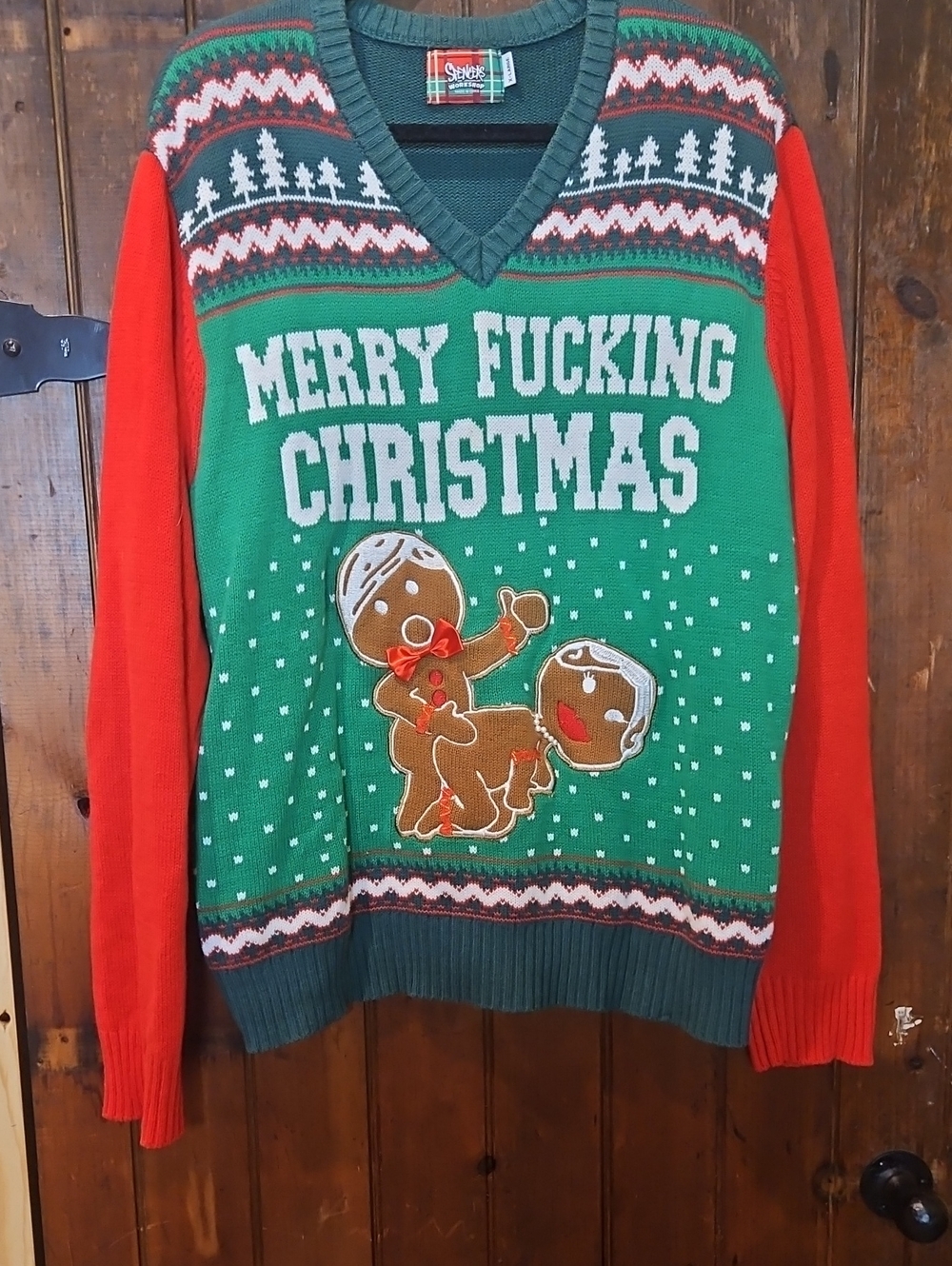 Spencer's Green and Red Men's V-Neck Holiday Sweater